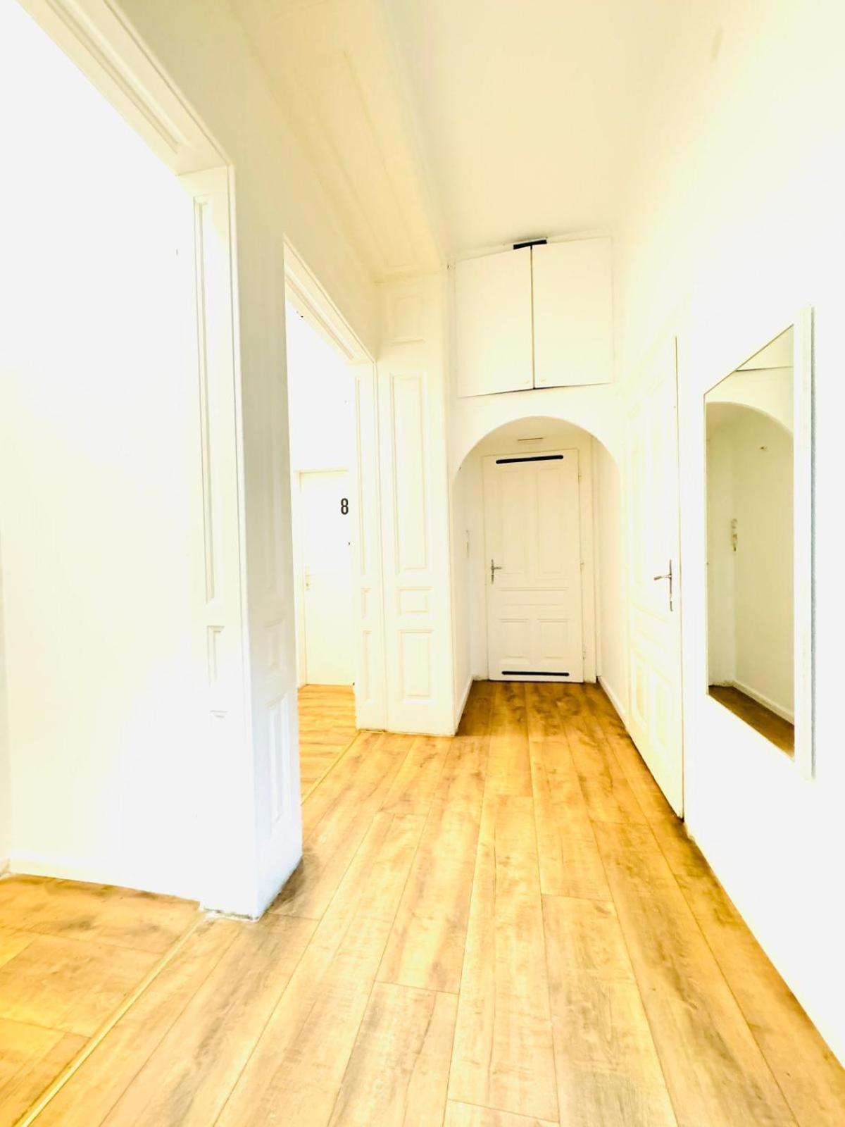 9br For 18p, 12min Walk To Augarten *