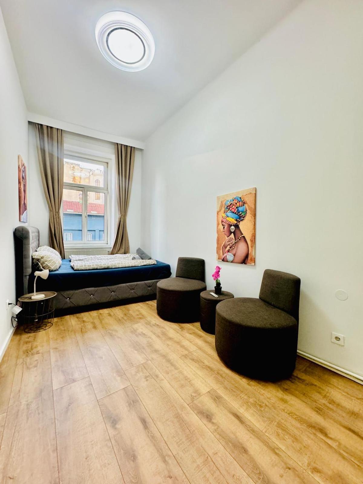 Apartment 9br For 18p, 12min Walk To Augarten