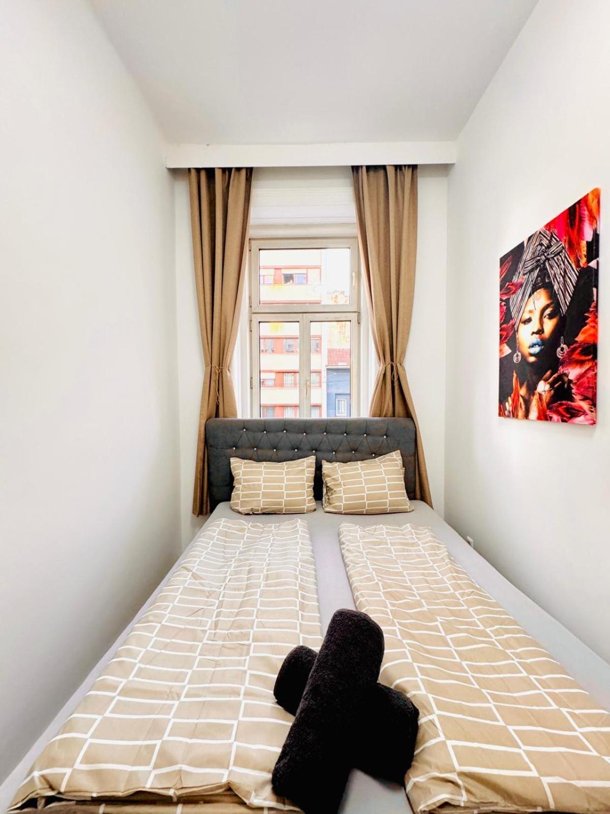 Apartment 9br For 18p, 12min Walk To Augarten