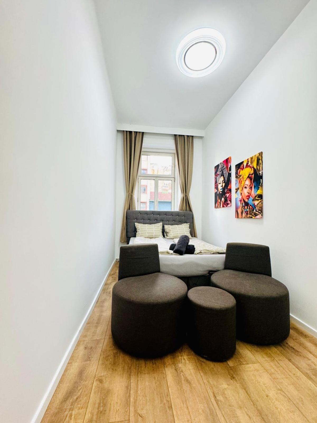 9br For 18p, 12min Walk To Augarten Apartment