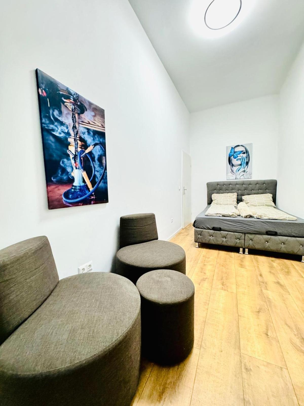 9br For 18p, 12min Walk To Augarten *