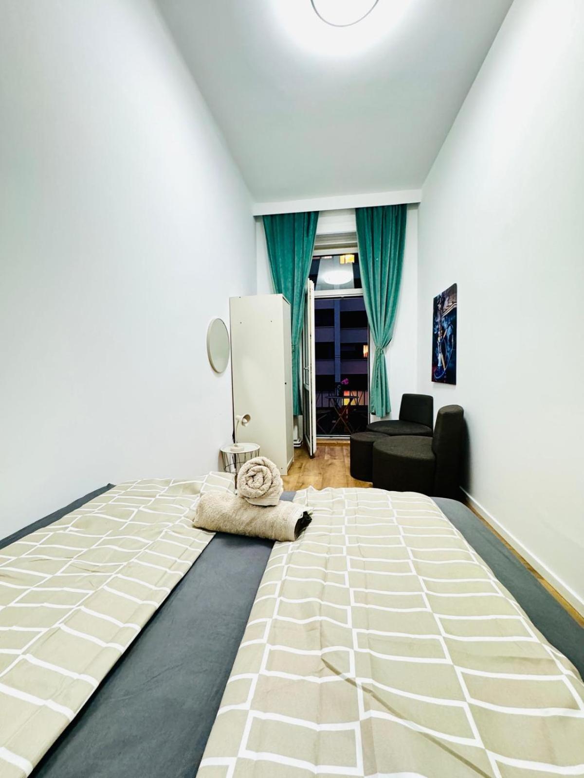 9br For 18p, 12min Walk To Augarten *