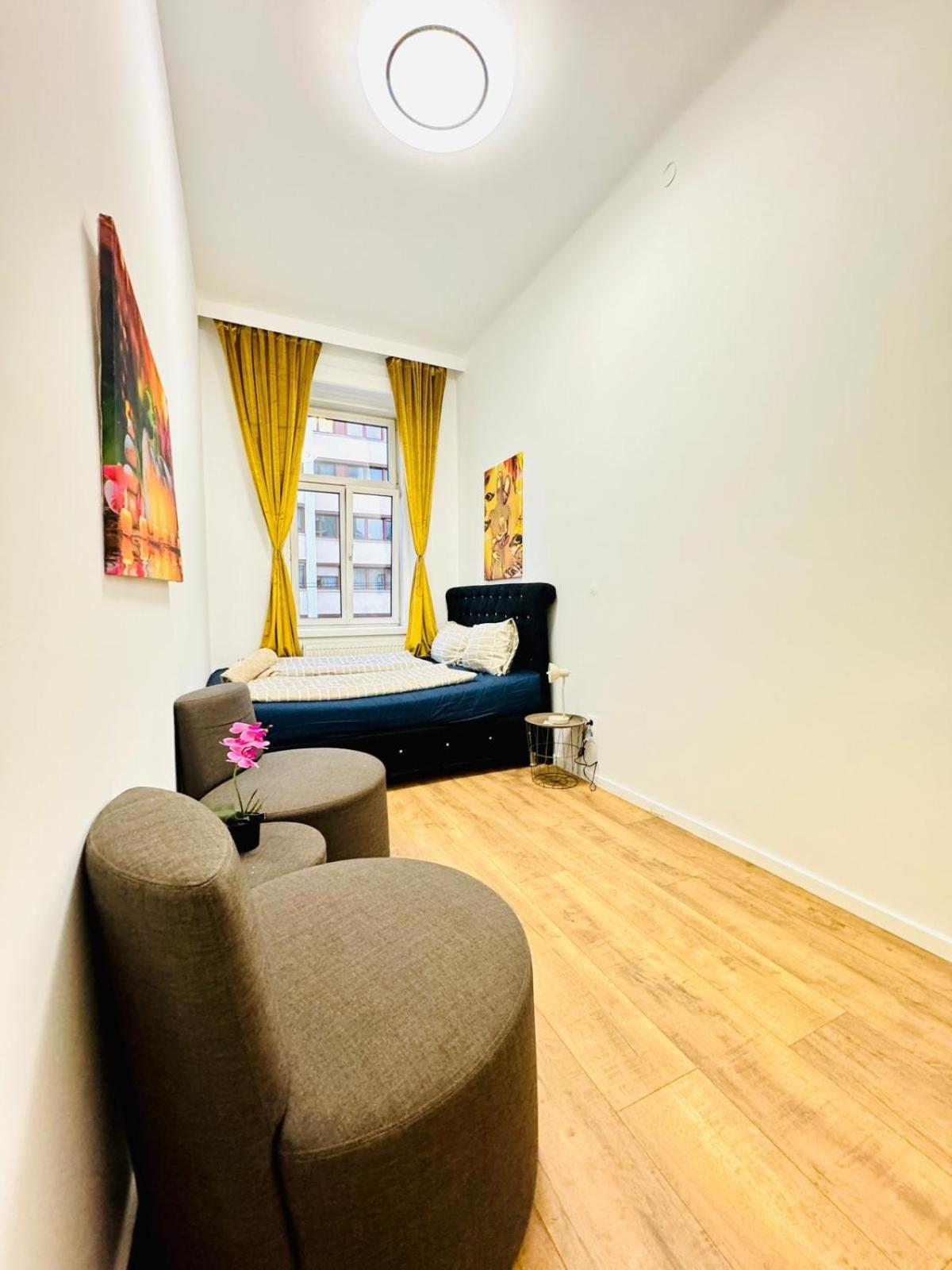 9br For 18p, 12min Walk To Augarten *